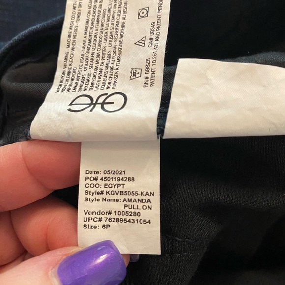 Gloria Vanderbilt Amanda Pull-on Slim Leg Classic Rise Jean Size 6 Petit… - Picture 9 of 15